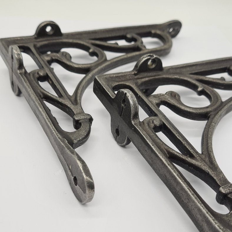 Pair of Shelf Brackets Antique Style Cast Iron HERITAGE 180 x 200